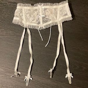 NWT For Love & Lemons Garter Belt - SIZE: XS